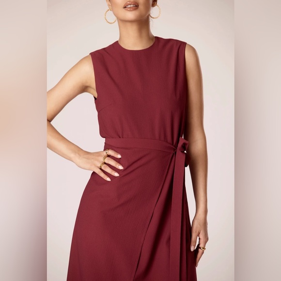 Noora Textured Three Piece Abaya Set XXS - Ruby Red - Picture 4 of 6